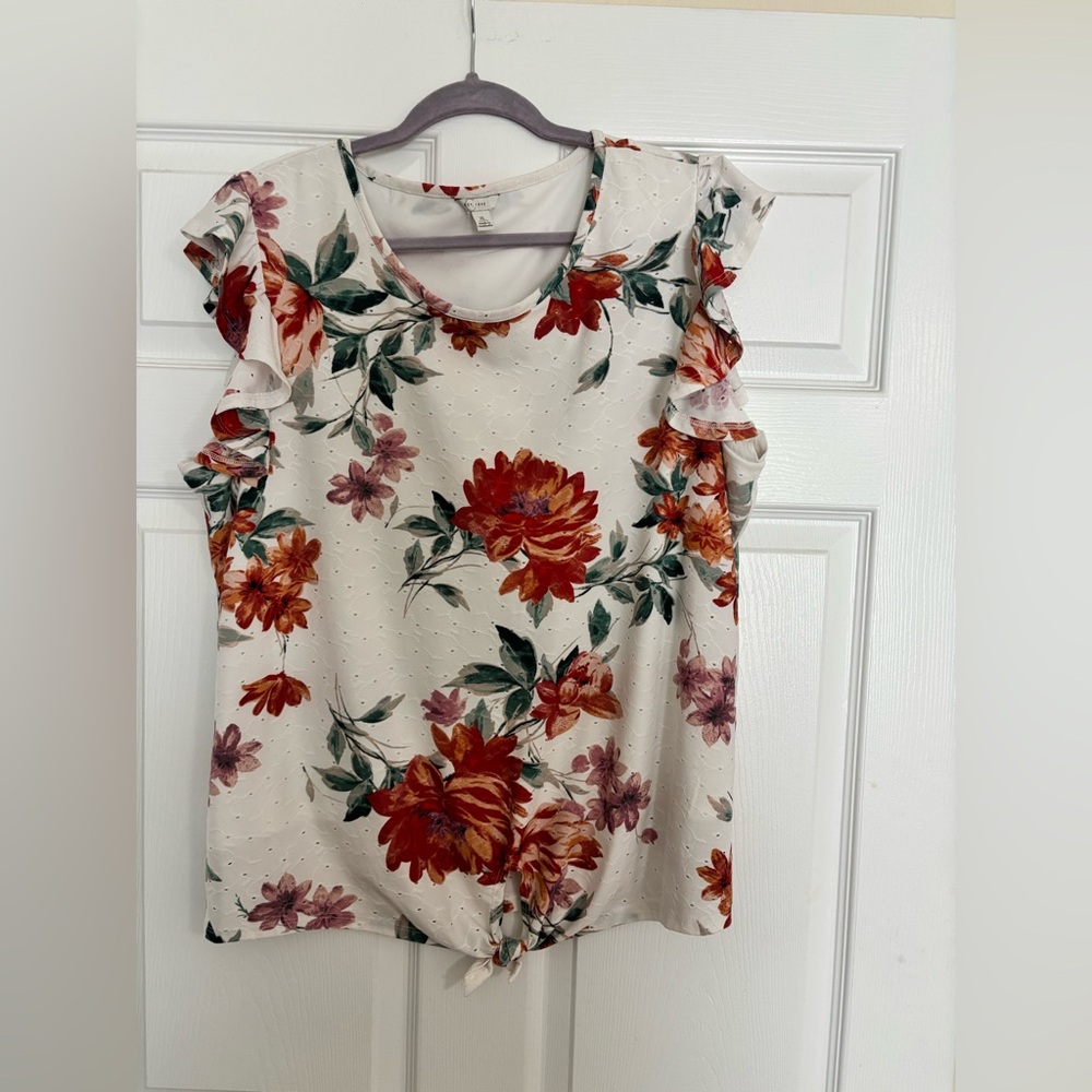Women's Cream Floral Ruffle Sleeve Tie-Front Blouse